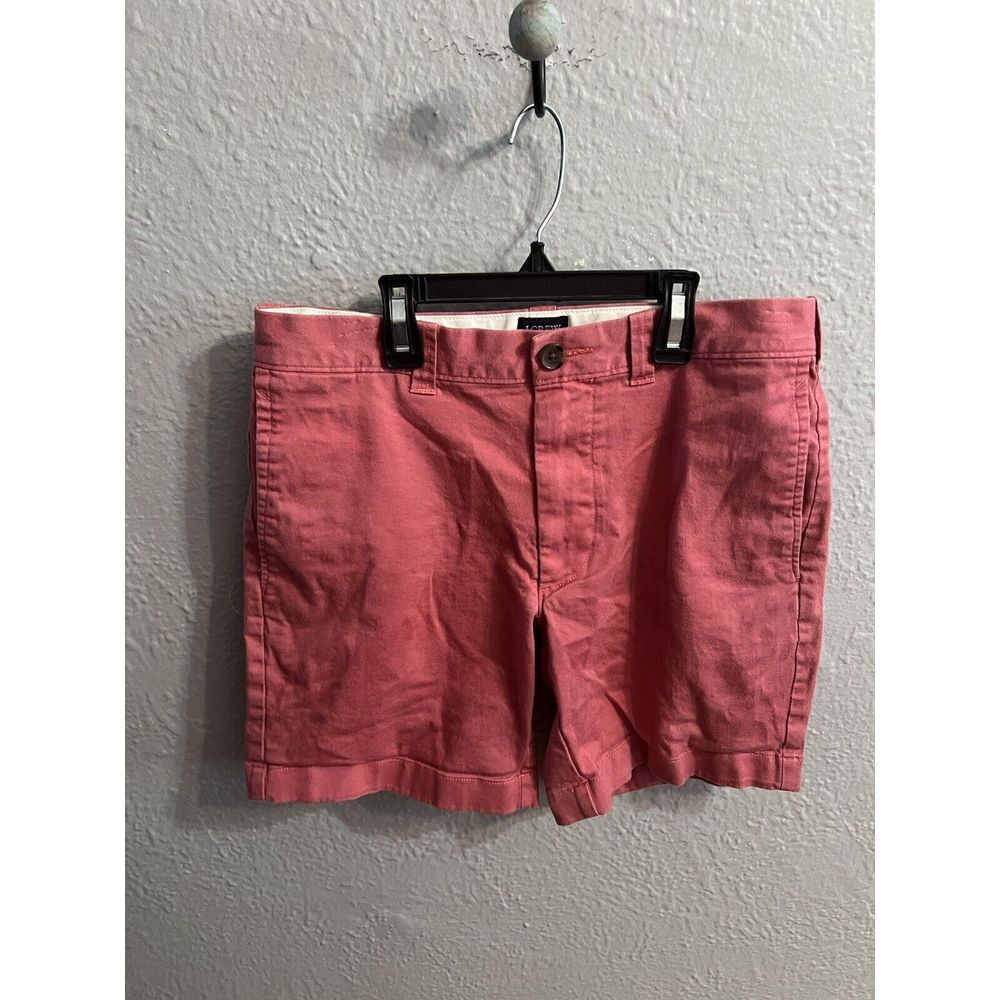 J. Crew Men's‎ 7-Inch Inseam Size 28  Rose Color